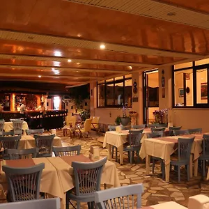 Otel Arya Çeşme