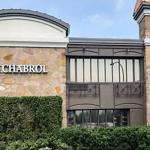 Le Chabrol & 3*, Montréal Canadá