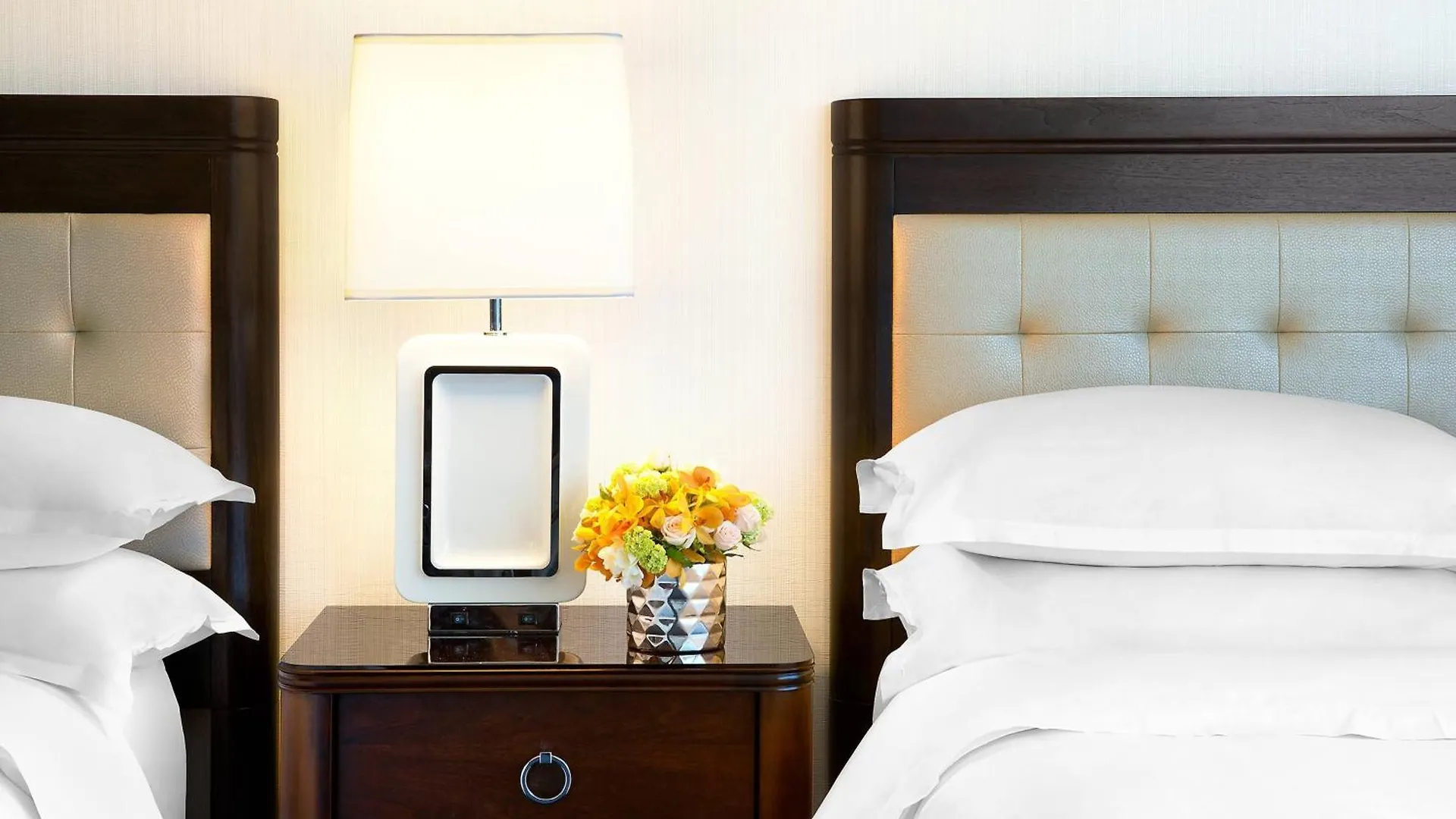 **** Ξενοδοχείο Sheraton Vancouver Wall Centre Καναδάς